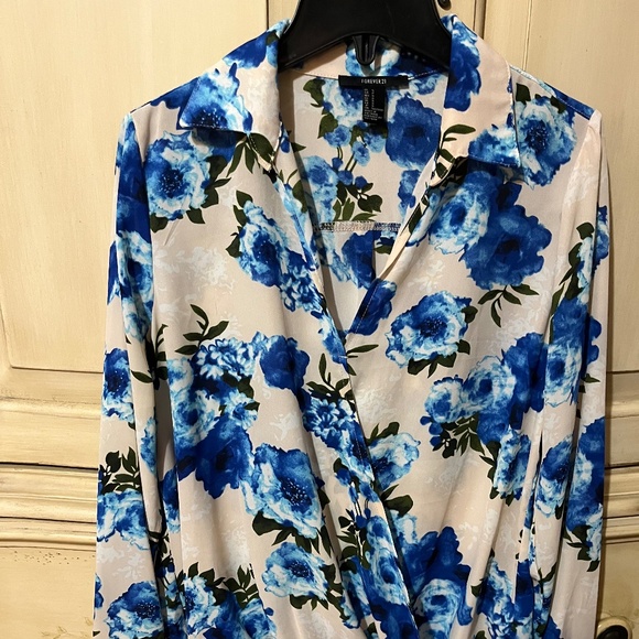 NWOT Draped Floral Printed Blouse - Picture 1 of 4